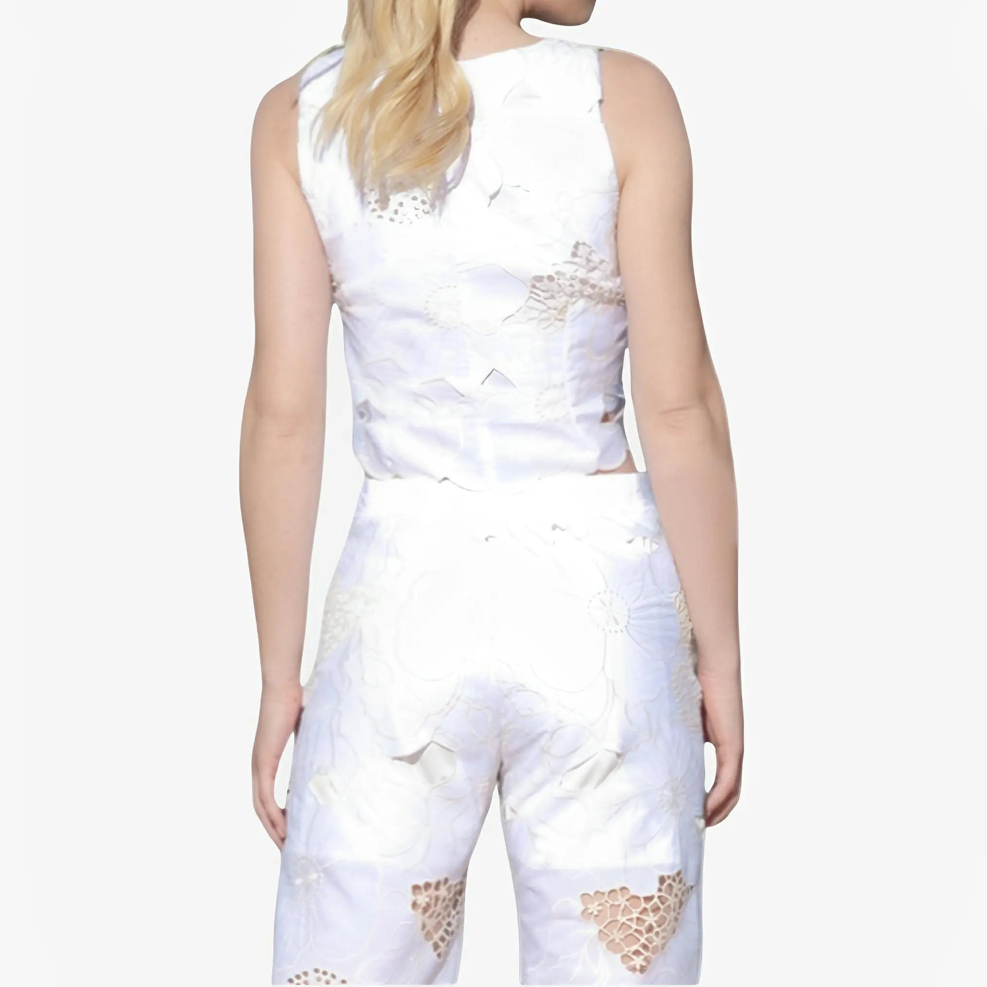Off-White Embroidered Cropped Blouse by Ton Âge